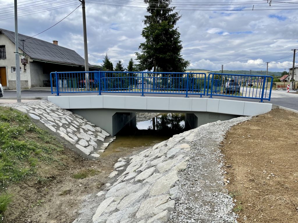 FOTO - Zrekonštruovaný most v Okrúhlom (okr. Svidník)