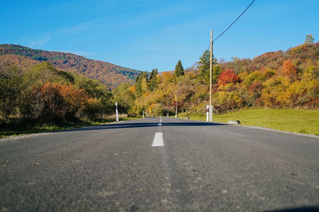 Foto: Vynovený úsek smerom na Brezovicu