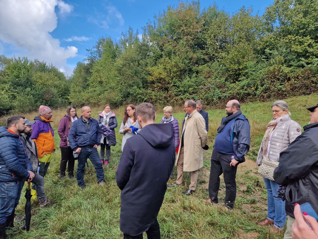 FOTO - Terénna návšteva zahraničných expertov a odborníkov z troch samosprávnych krajov v okrese Snina