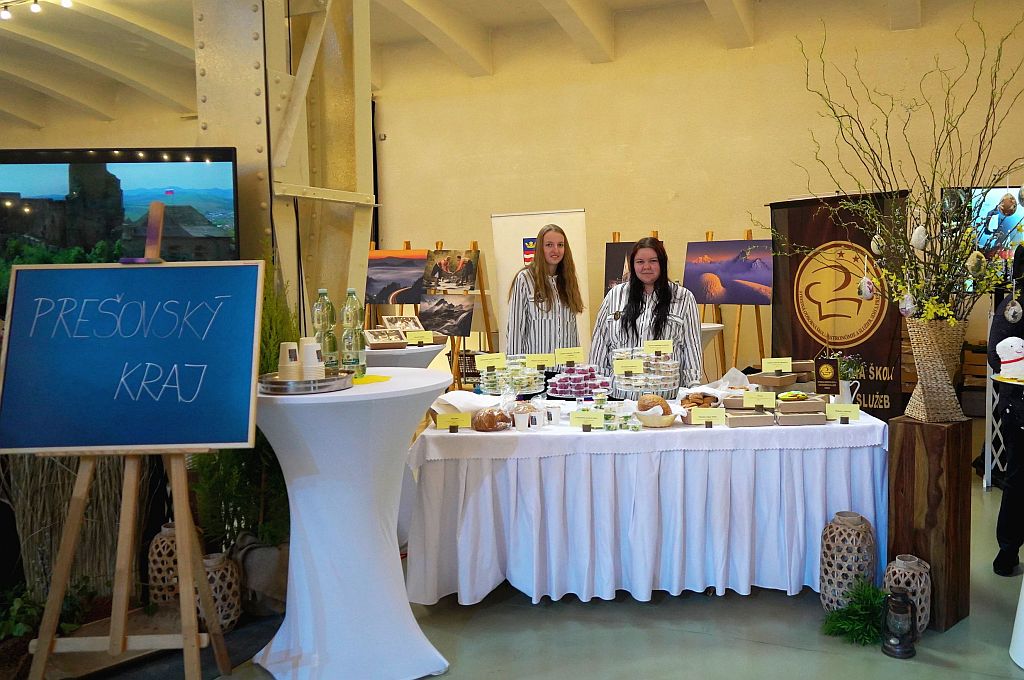 Foto: Prezentácia tradičných jedál SOŠ gastronómie a služieb Prešov