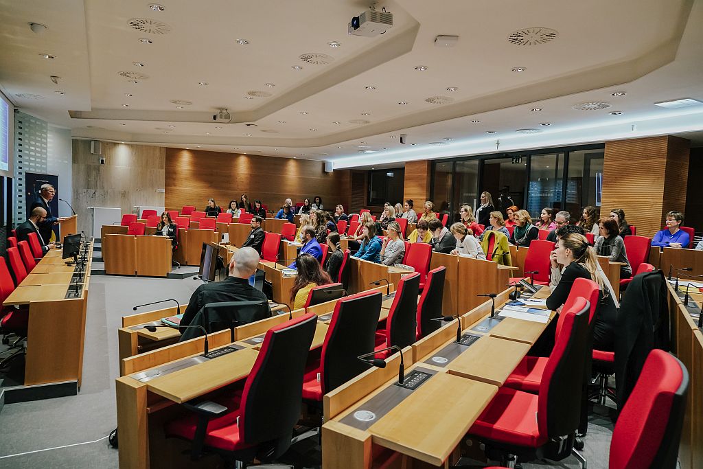 Foto: Konferencia (Ne)bezpečne v sieti pokračuje