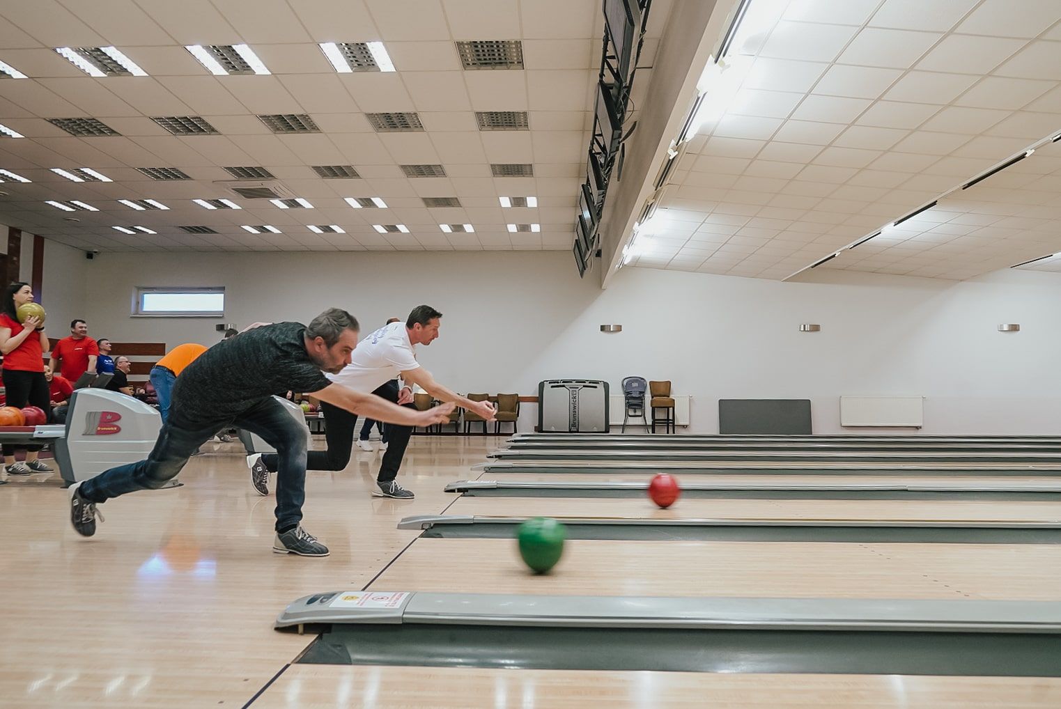 Foto: Benefičný bowlingový turnaj na pomoc Ukrajine