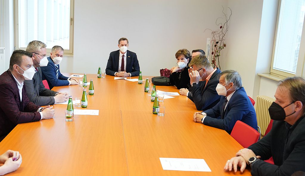 Foto: Zasadnutie Nadácie PSK pre podporu rodiny k prerozdeleniu financií