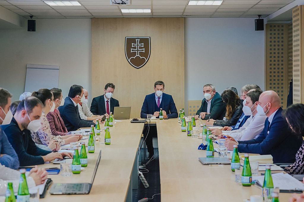 Foto: zasadnuie krízového štábu Ú PSK