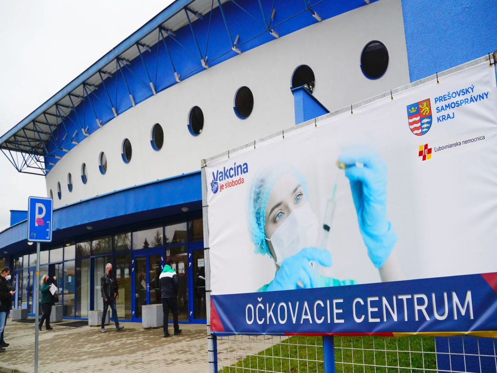 Novootvorené veľkokapacitné očkovacie centrum v Starej Ľubovni