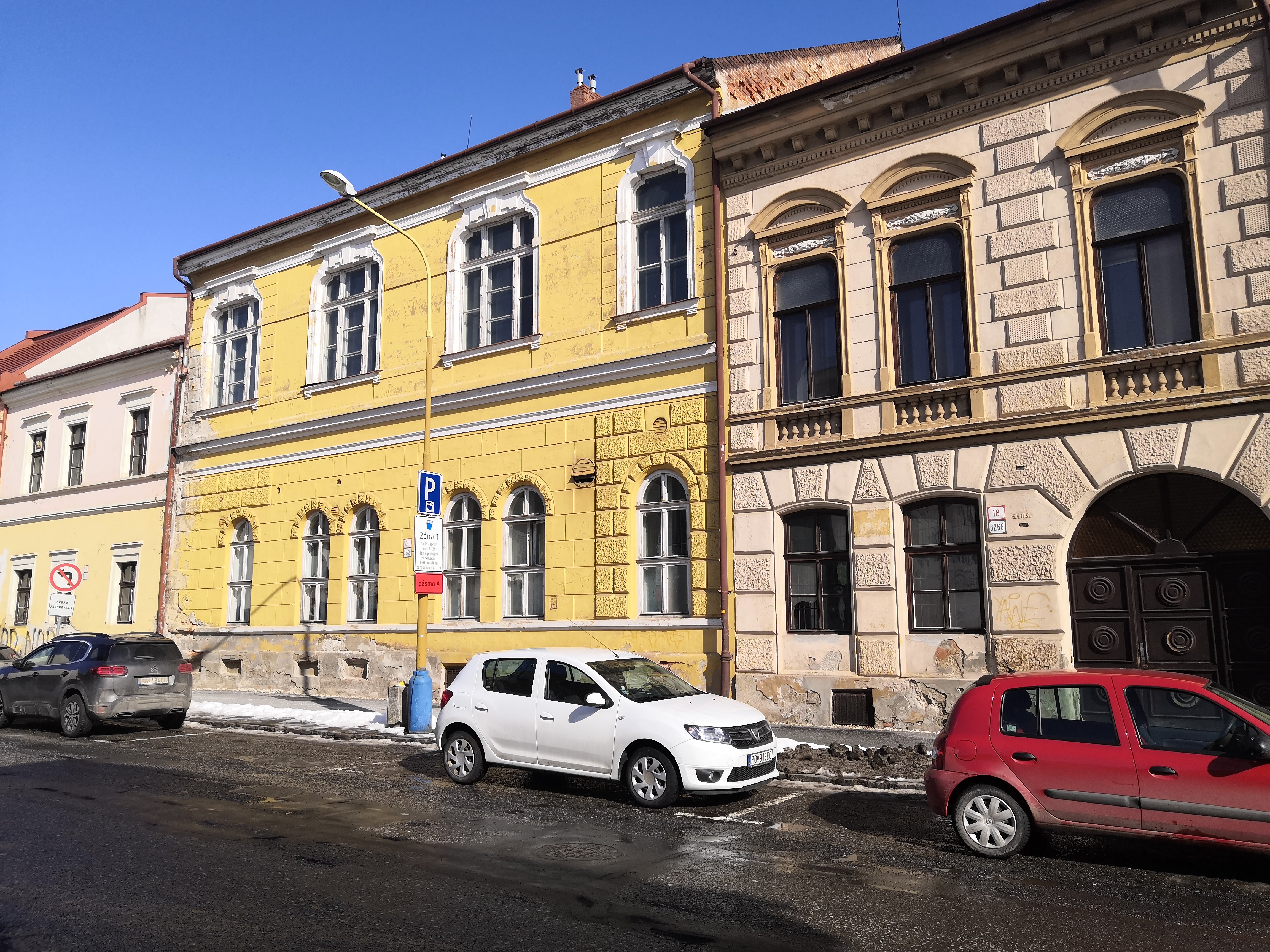 Meštianske domy na Slovenskej ulici v Prešove č. 18, 20, 22