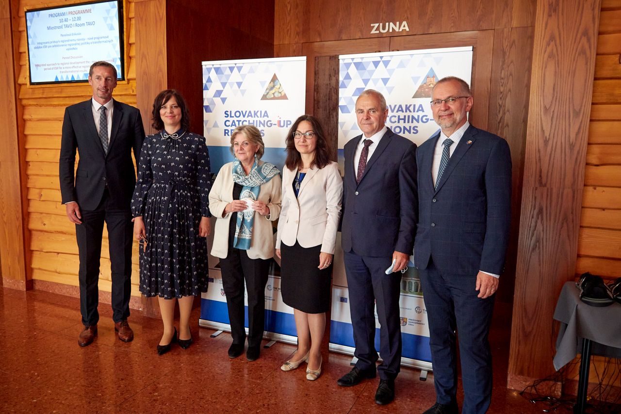 Aktéri záverečnej konferencie CURI v obci Bystrá