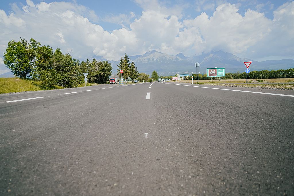 Foto: Zrekonštruovaný úsek cesty Poprad-Starý Smokovec