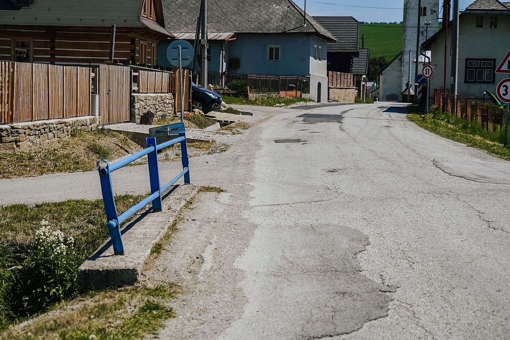 Foto: Jedna z ciest, ktorá prejde rekonštrukciou za 45 kalendárnych dní