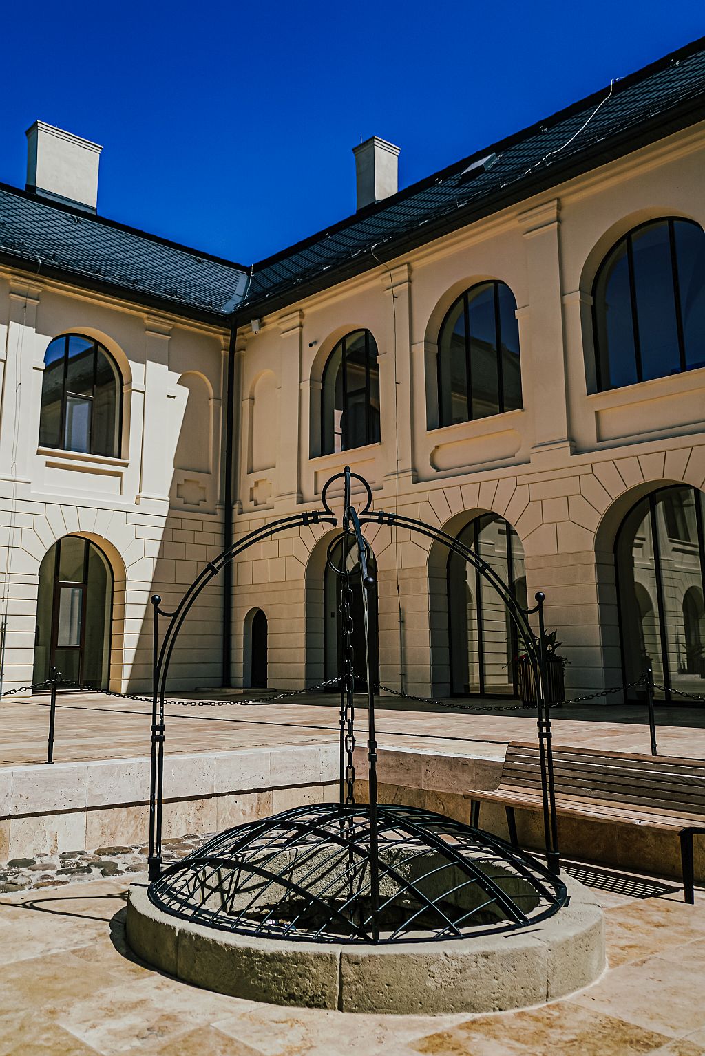 Foto: Zrekonštruované nádvorie humenského kaštieľa