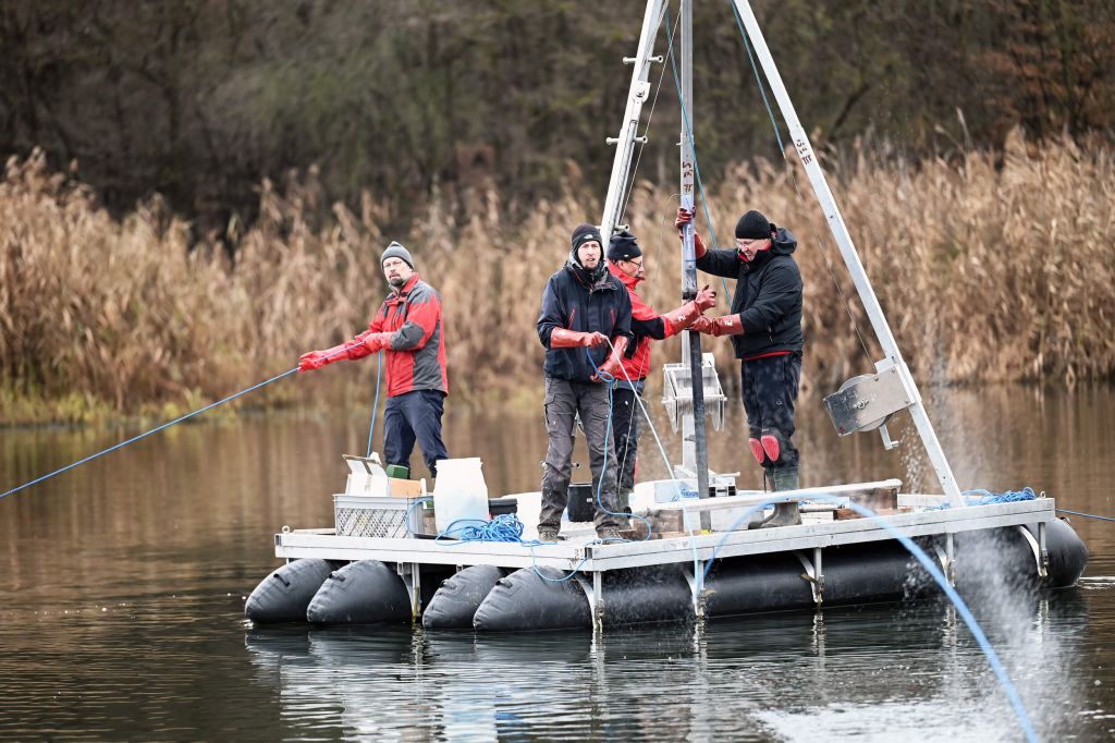 FOTO - Odber vzoriek v Odkalisku Poša