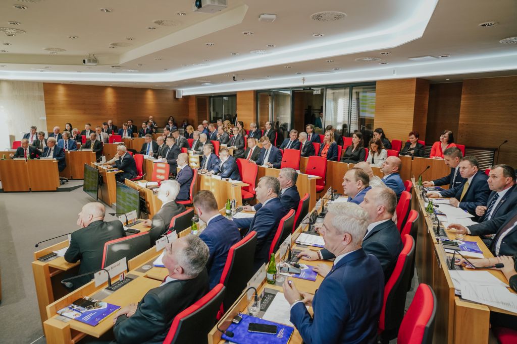 FOTO - Poslanci PSK na roky 2022-2026