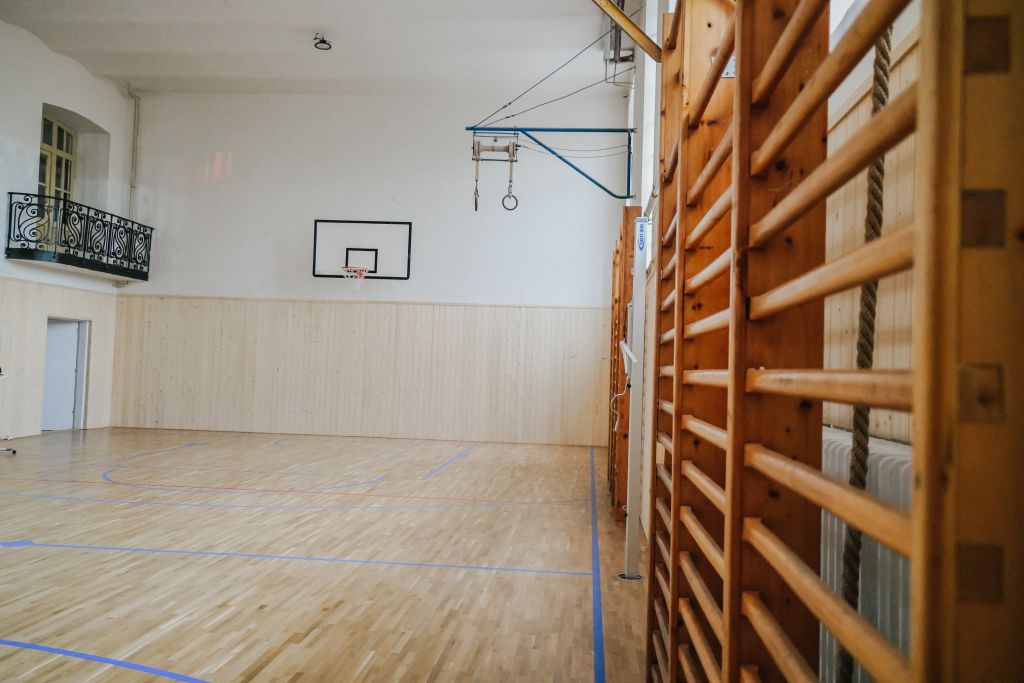 FOTO - zrekonštruovaná telocvičňa na gymnáziu v Levoči