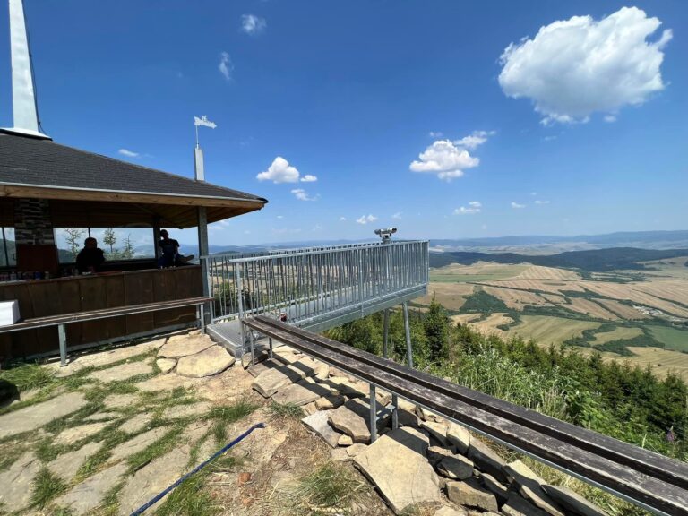 vyhliadkovy-dalekohlad-carna-hura-krasna-luka