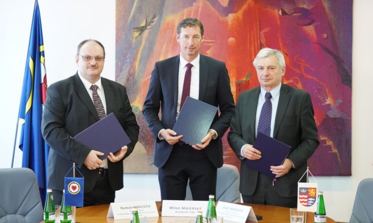 FOTO: Memorandum o spolupráci