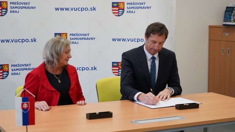 FOTO: podpis memoranda o spolupráci s aktérmi rozvoja v Poloninách