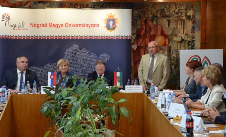 FOTO:  stretnutie predstaviteľov Novohradskej župy a PSK