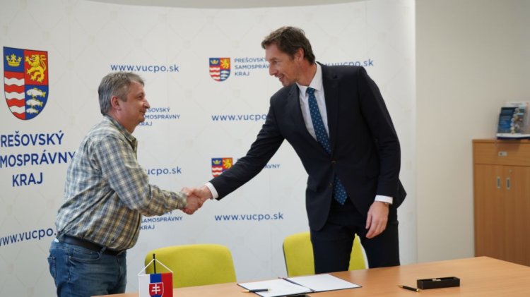 FOTO: podpis memoranda o spolupráci s aktérmi rozvoja v Poloninách