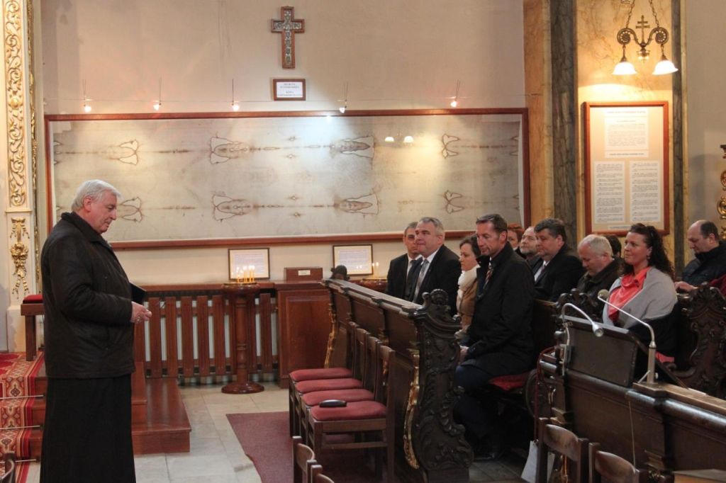 FOTO: Predseda M. Majerský a poslanci PSK na návšteve u arcibiskupa metropolitu Jána Babjaka