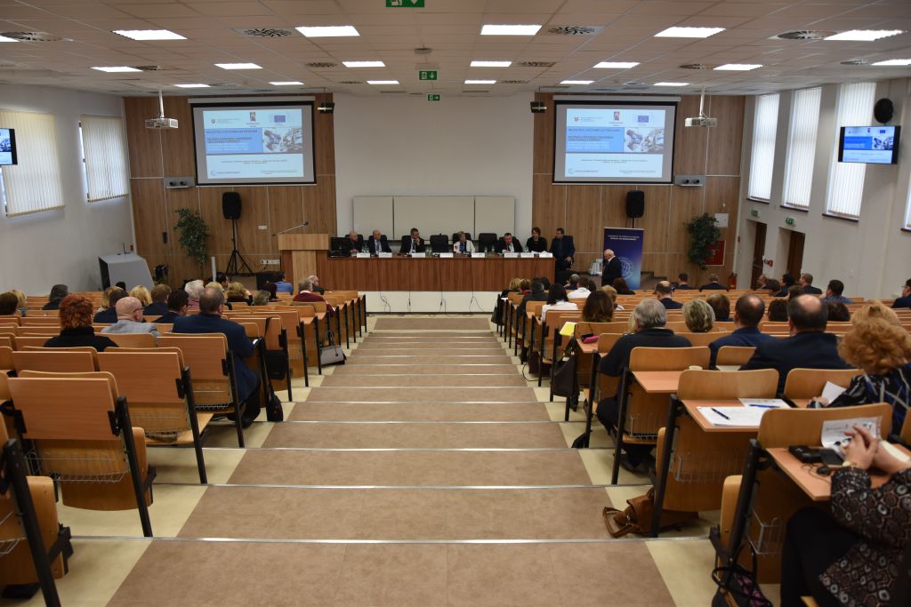 FOTO: odborná konferencia pod názvom Stredné odborné školstvo – hybná sila rozvoja regiónu.