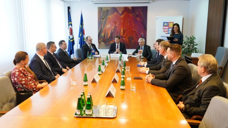 FOTO: Memorandum o spolupráci