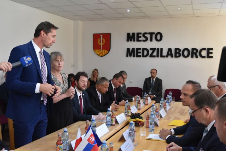 FOTO: stretnutie predsedu Prešovského samosprávneho kraja (PSK) Milana Majerského a maršálka Podkarpatského vojvodstva Wladyslawa Ortyla