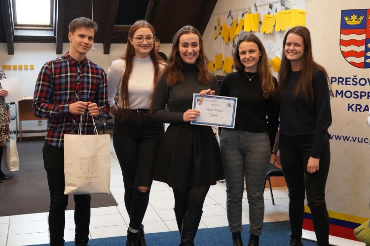 FOTO: Súťaž stredoškolských časopisov 2019