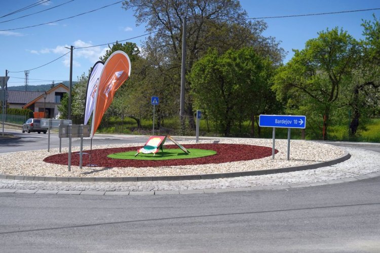 FOTO: nová kruhová križovatka