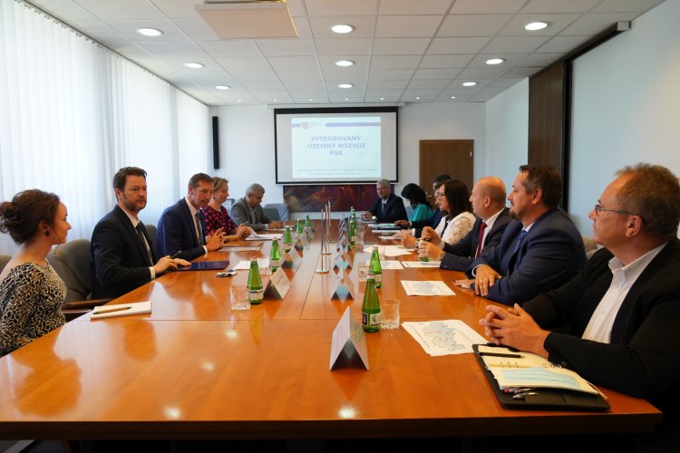 FOTO: stretnutie zástupcov okr. Svidnik a Stropkov