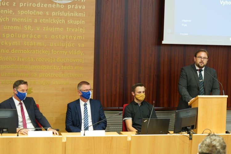 FOTO: Záverečné vyhodnotenie vzdelávacieho programu Región IT riešení