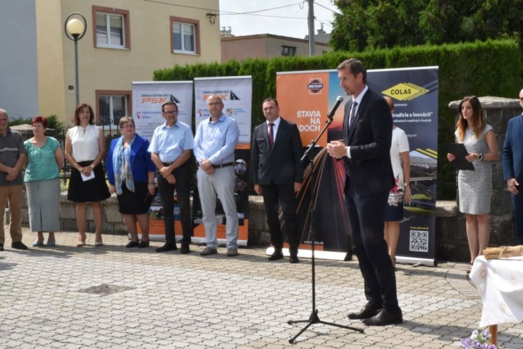 FOTO: Modernizácia cestnej infraštruktúry v PSK