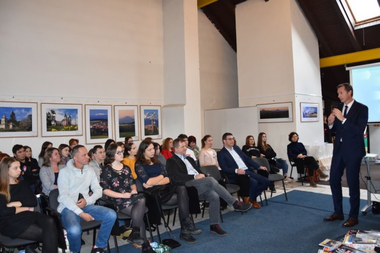 FOTO: Ocenenie najlepších stredoškolských časopisov v kraji