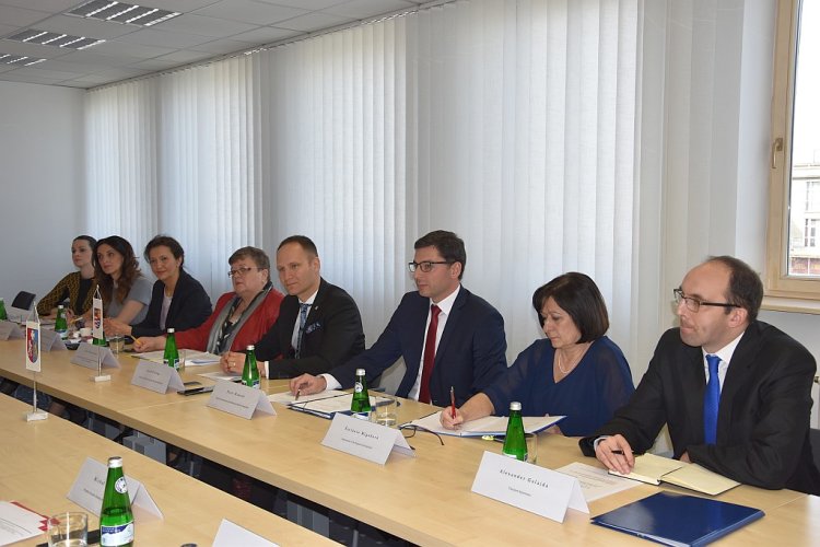 FOTO: Prešov a Rzeszow spojí medzinárodná autobusová linka