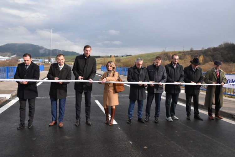 FOTO: slávnostné otvorenie juhovýchodného obchvatu mesta Stará Ľubovňa
