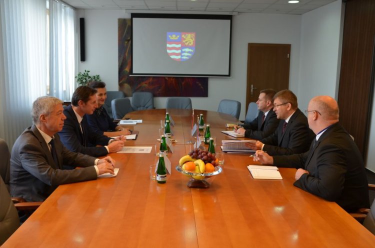 FOTO: Samosprávu navštívil mimoriadny a splnomocnený veľvyslanec Igor Alexandrovič Leščeňa