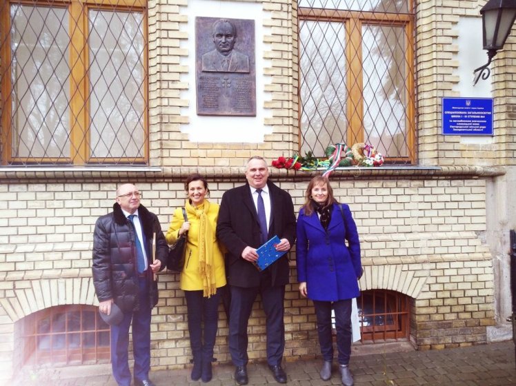 FOTO:  Zasadnutie Slovensko-ukrajinskej medzivládnej komisie pre cezhraničnú spoluprácu v Užhorode. 