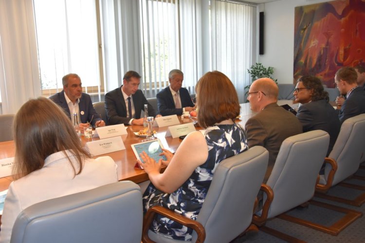 FOTO: Rokovanie zástupcov Európskej komisie, expertov a konzultantov Svetovej banky, odborníkov PSK, zástupcov krajskej samosprávy i ďalších reprezentantov z relevantných oblastí