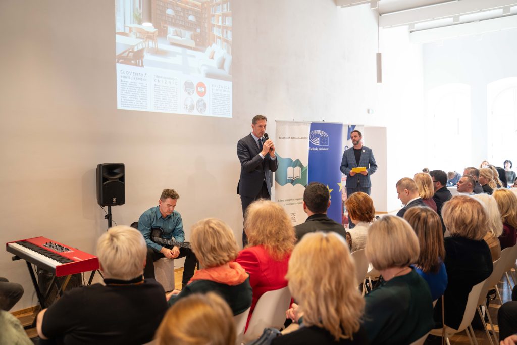 Na podujatí Týždeň slovenských knižníc  sa prihovoril aj predseda PSK Milan Majerský