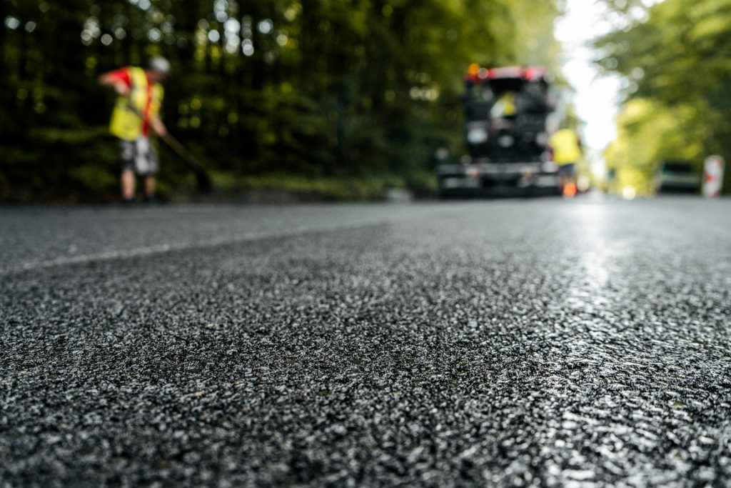 nový asfalt na ceste