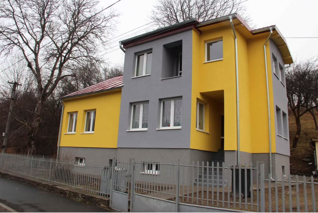 Domov na polceste v Kalinove