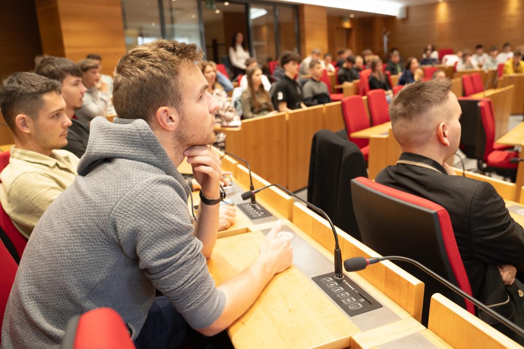 Školenie Inovuj a podnikaj na Úrade PSK v rámci projektu ASIE