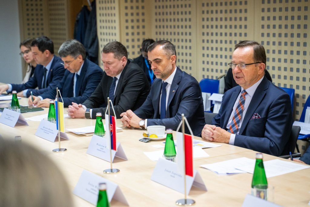 Władysław Ortyl prvý sprava