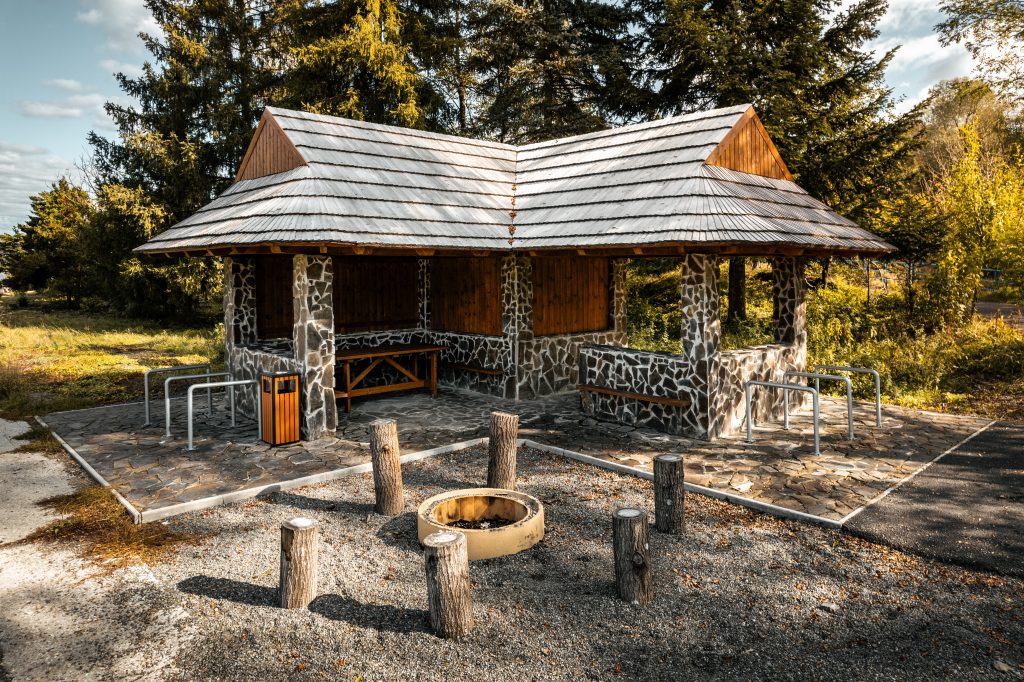 ilustračné foto - cykloprístrešok v Poloninách