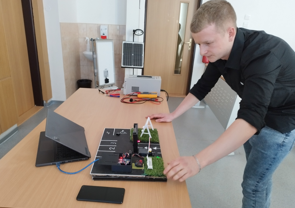 vytvorené e-zariadenie