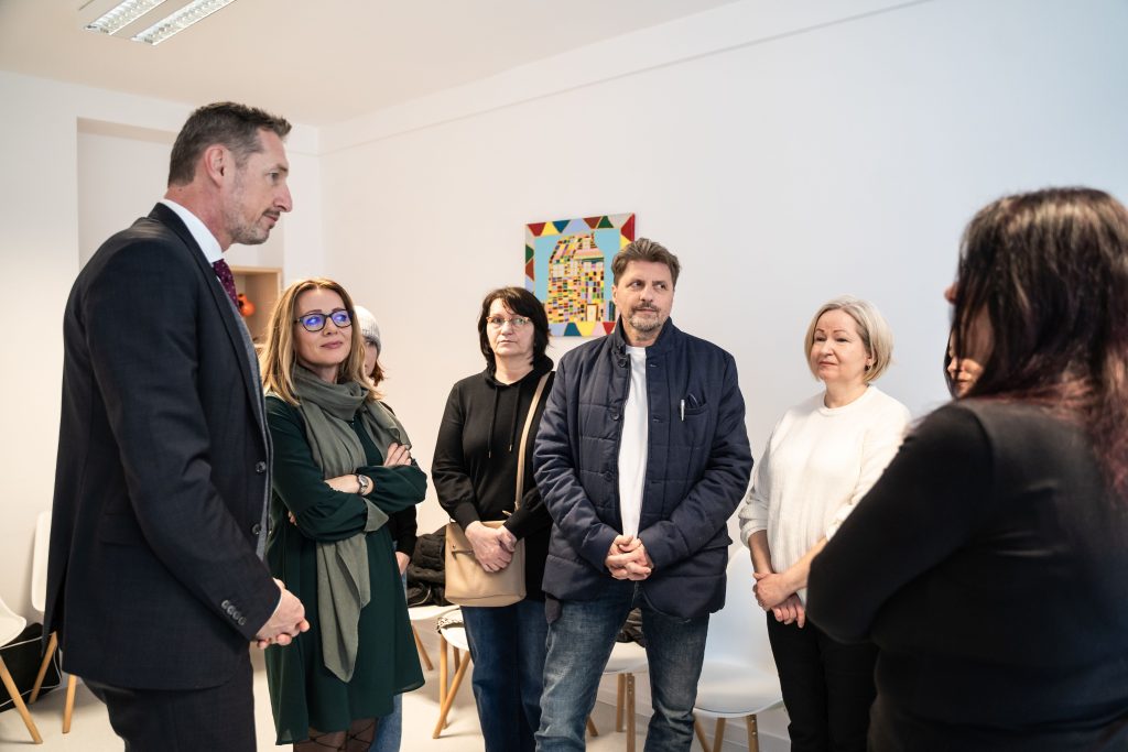 predseda PSK M. Majerský v komunikácii s rodičmi autistických detí