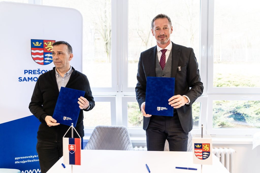 štatutári podpísaného memoranda