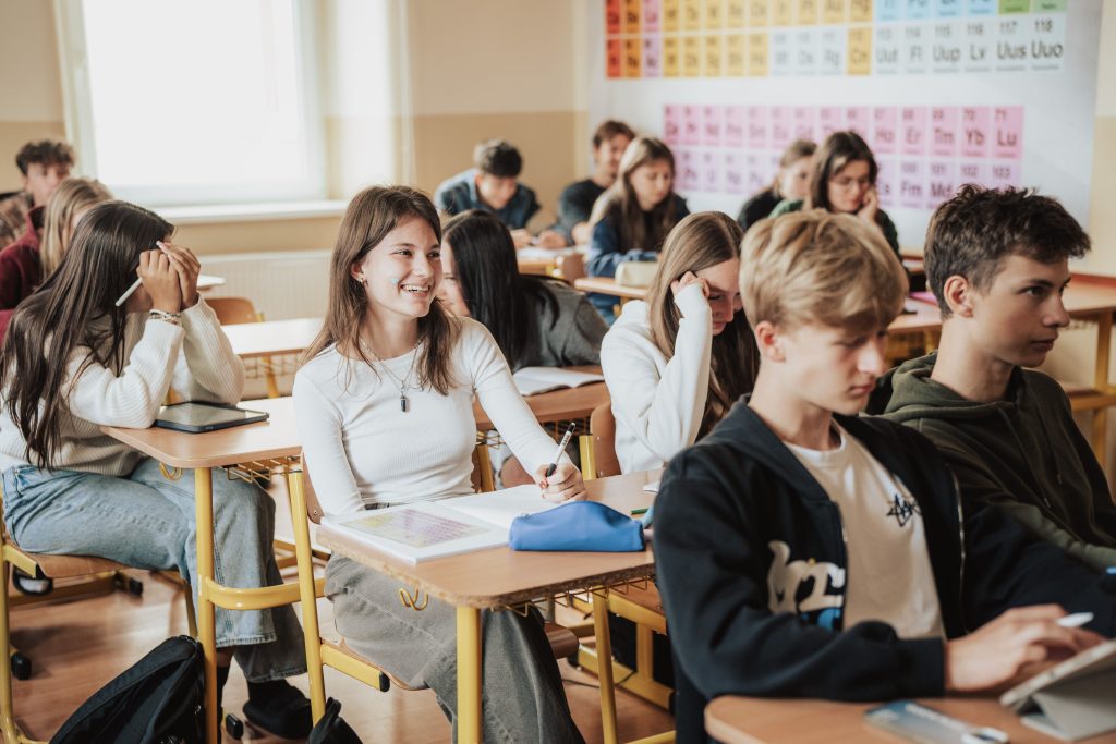 žiaci na gymnáziu