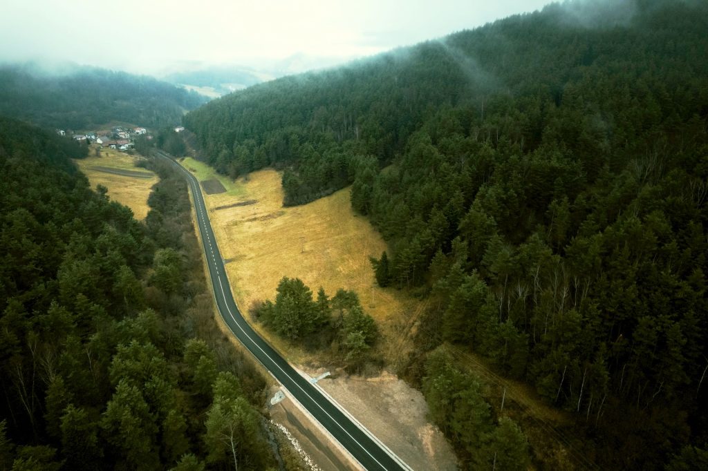 stabilizácia zosuvu na ceste, pohľad zvrchu