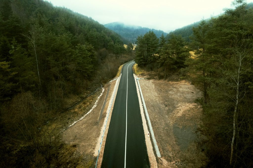 stabilizácia zosuvu na ceste, pohľad zvrchu