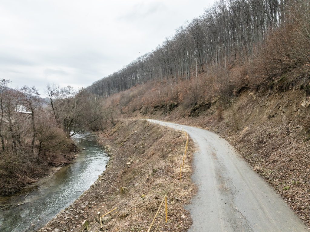 Cyklochodník pod Bikošom smerom na Veľký Šariš sa začne rekonštruovať